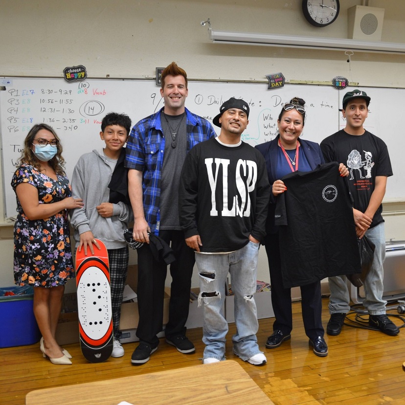 marshall-middle-school-student-gets-a-new-board-from-andrew-pokeylo