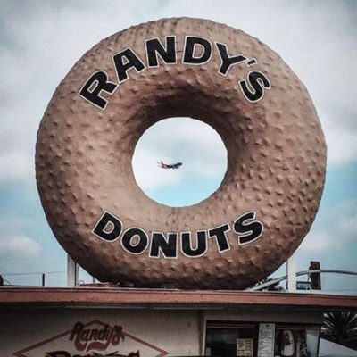 Randy’s Donuts Opens in Pasadena With Free Donuts Wednesday