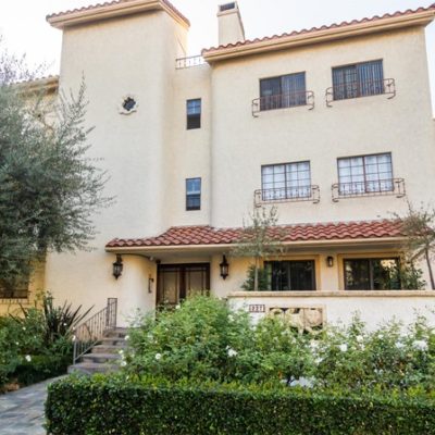 A Beautiful Stylish Condo Located in the Desirable Pasadena Playhouse District