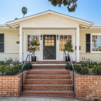 A Charming Home Located in Pasadena’s Highly Desirable South Grand Neighborhood