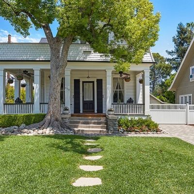A Beautiful Victorian Style Home Located on South Oakland Avenue, Pasadena